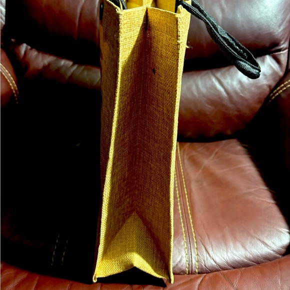 Brown Medium Burlap Tote Bag - Picture 3 of 9